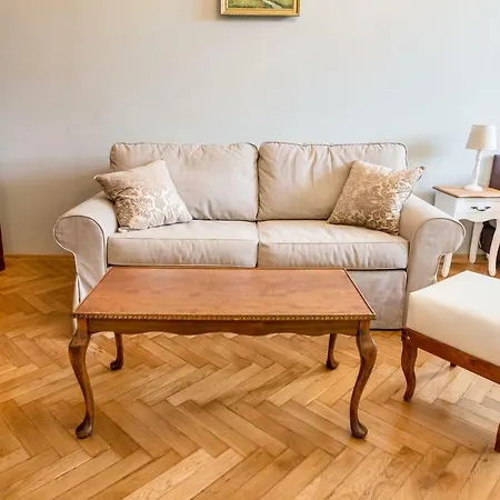Cracow Biskupia 8